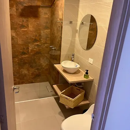 Apartasuite 10min Centro Historico, 3min Aeropuerto Apartment Cartagena