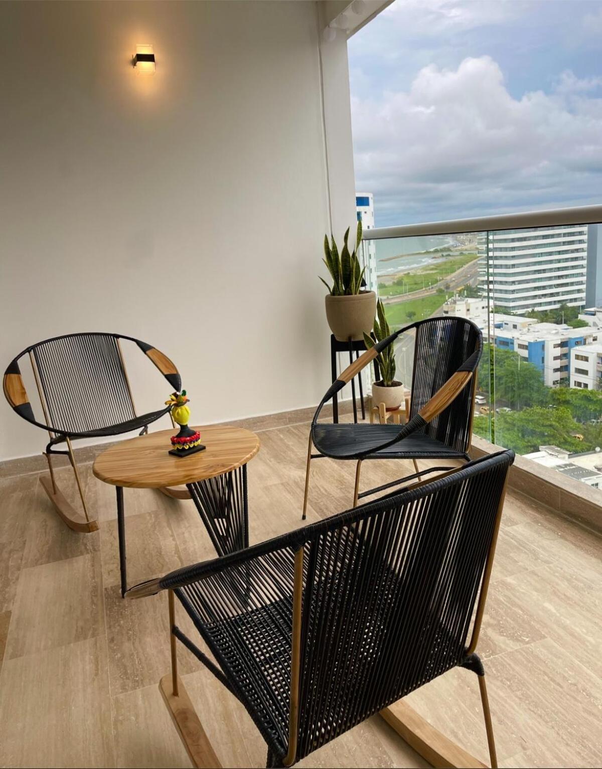 Apartasuite 10min Centro Histórico, 3min Aeropuerto Apartamento *